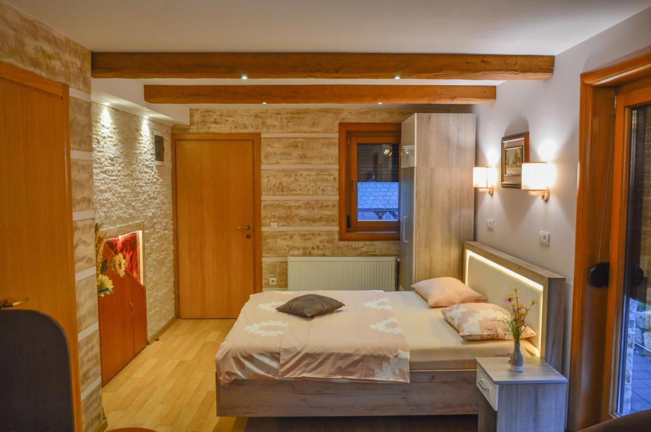 Apartments Josipovic ซลาตีบอร์ ภายนอก รูปภาพ