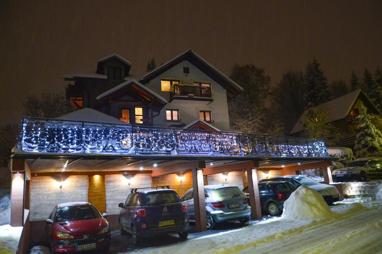 Apartments Josipovic ซลาตีบอร์ ภายนอก รูปภาพ
