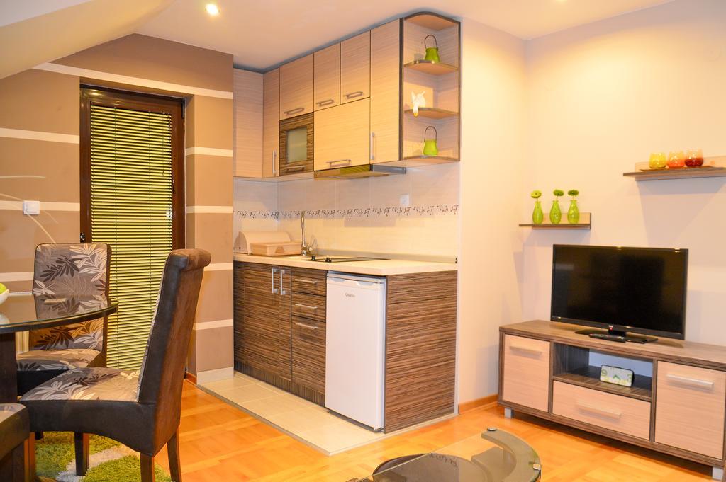 Apartments Josipovic ซลาตีบอร์ ภายนอก รูปภาพ