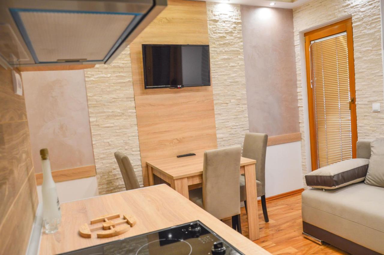 Apartments Josipovic ซลาตีบอร์ ภายนอก รูปภาพ