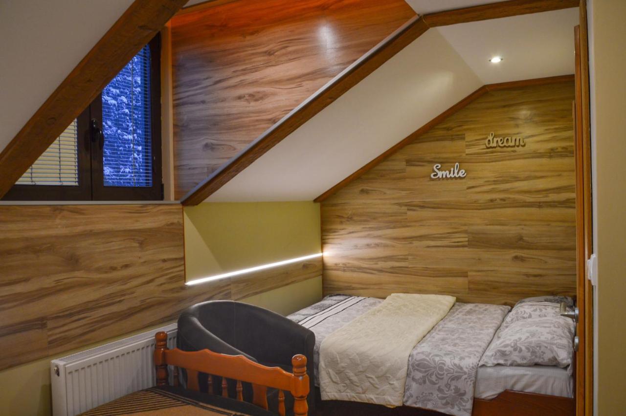 Apartments Josipovic ซลาตีบอร์ ภายนอก รูปภาพ
